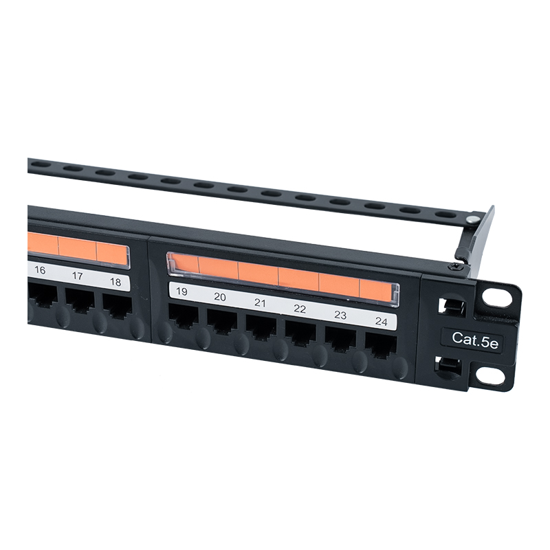 Cat5e 19 Zoll 1U ungeschirmtes 24-Port-Patchpanel (Klappfenster aus Kunststoff) SP-3410D24-C5E